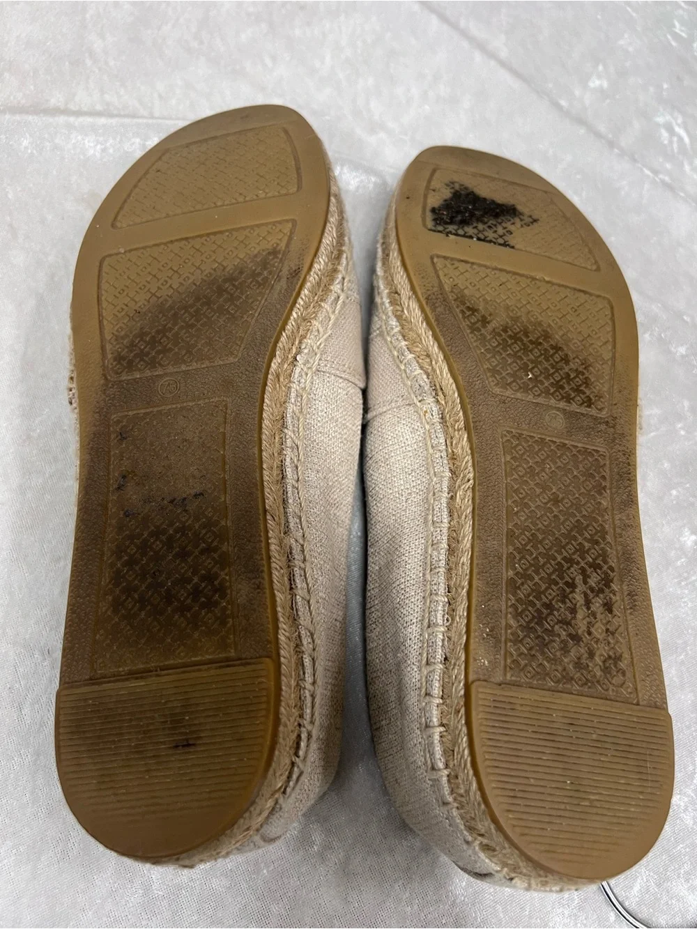 Tory Burch Beige Espadrille Flats w/Signature Logo 7.5